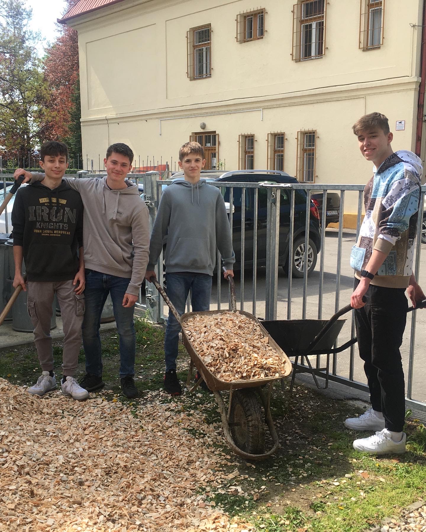 dvor16